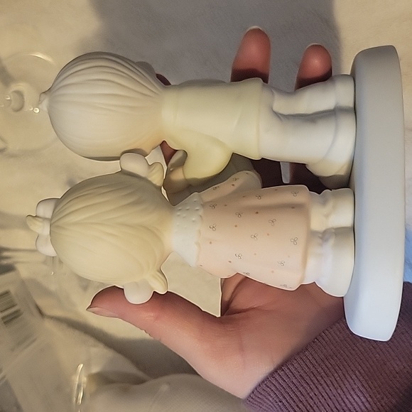 Precious moments figurines - Picture 2 of 4